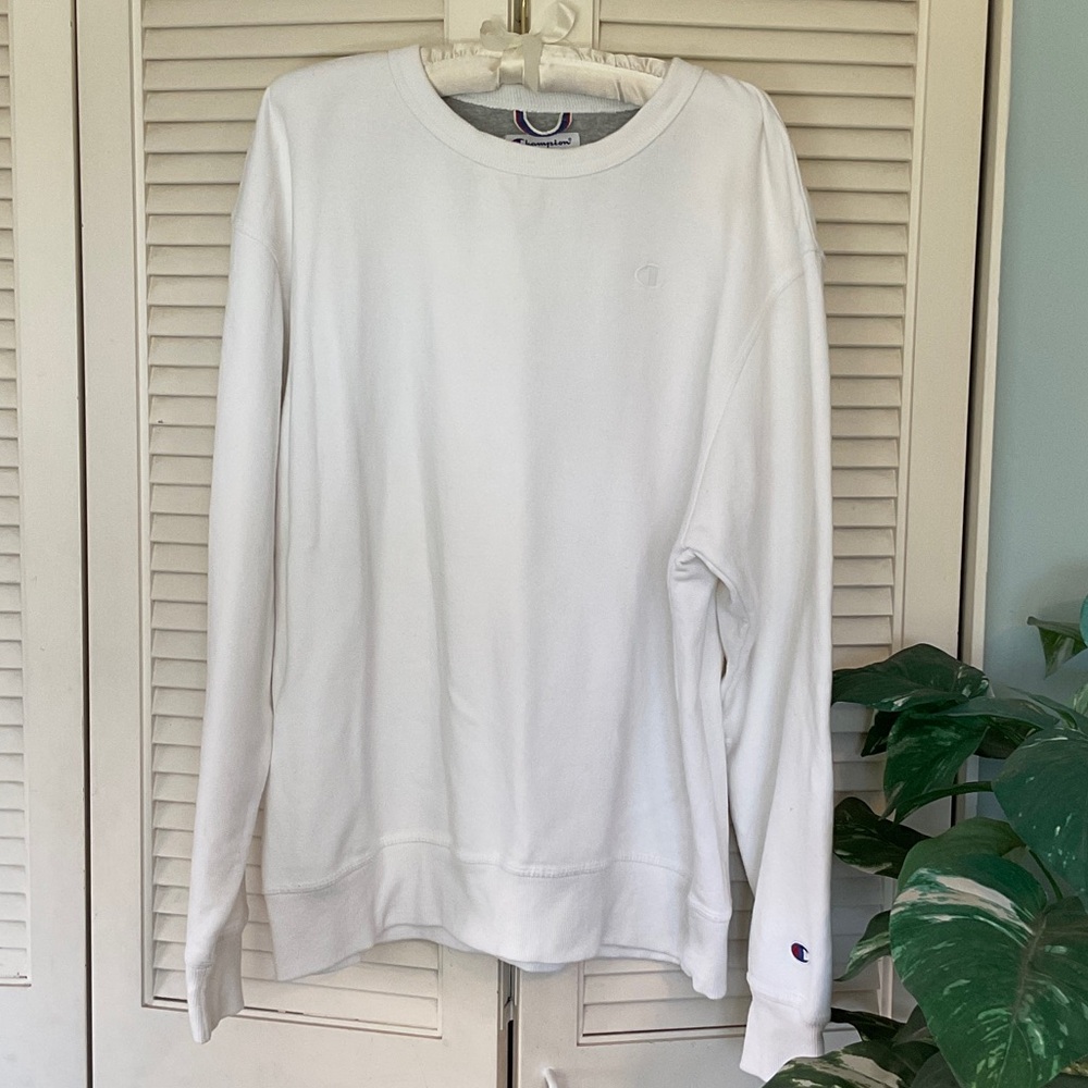 Champion Men’s White Long Sleeve Crewneck Sweatshirt
